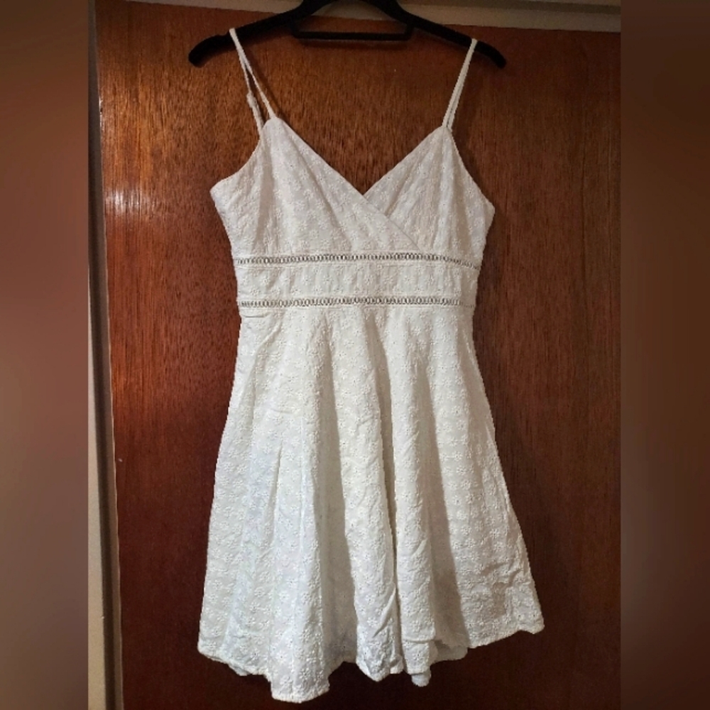 Little White Dress (M)